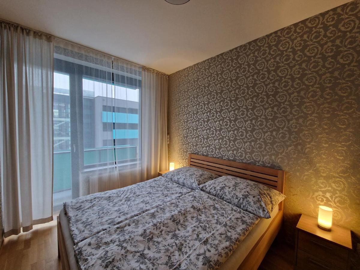 Kama Apartments Prague Luaran gambar